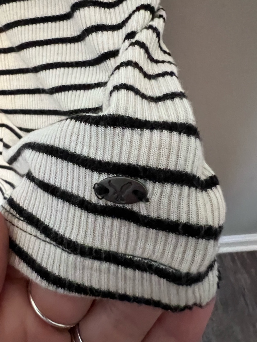 American Eagle AEO black  & White Striped Ribbed Tank Top size M - Picture 5 of 5